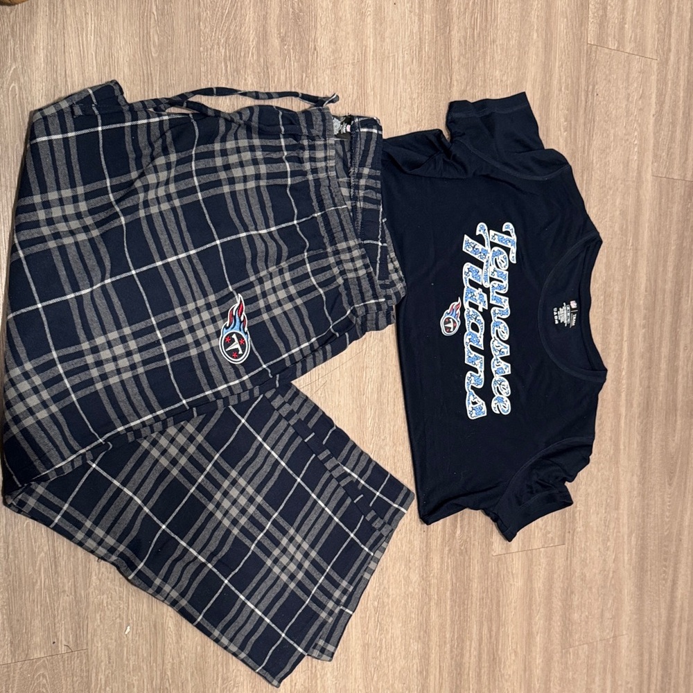 Tennessee Titans Women's Navy Pajama Set